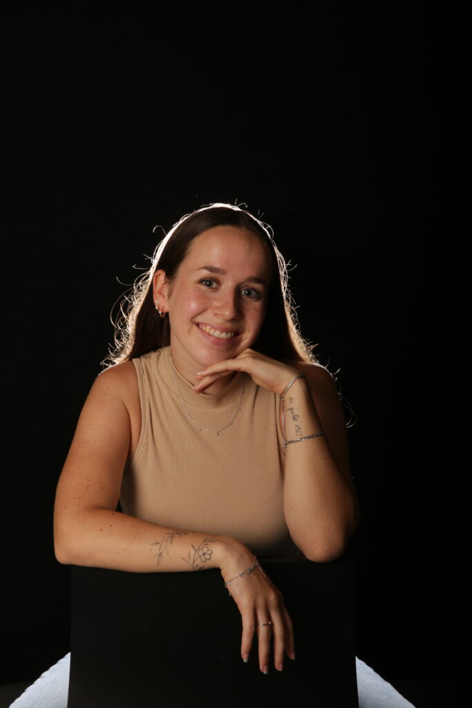 portrait chaise maya